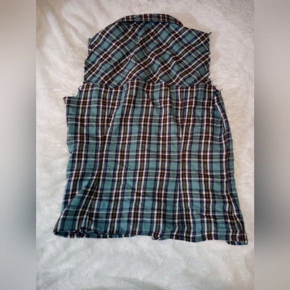 Plaid tank button down - Picture 3 of 4